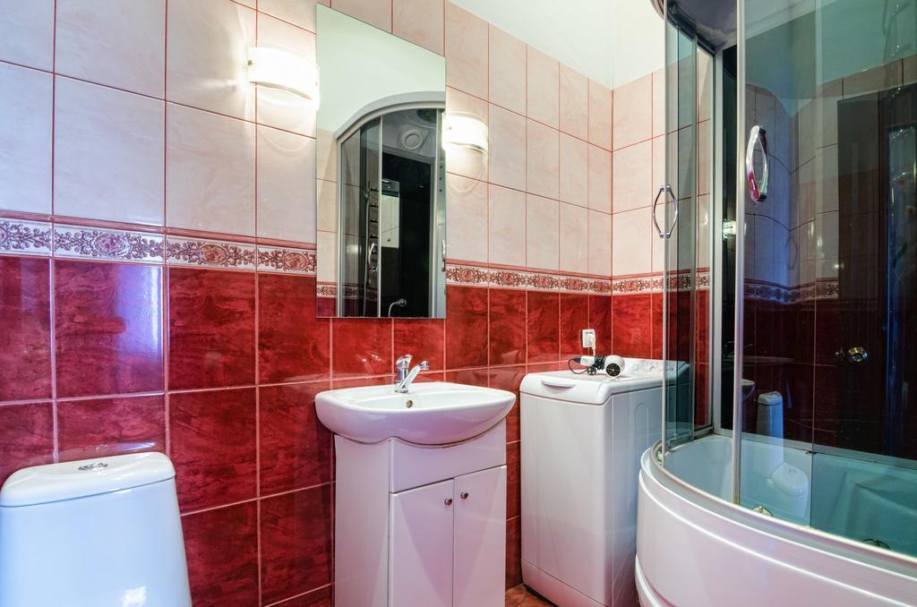 Leogrand Apartments On Kniazia Romana 26 إلفيف المظهر الخارجي الصورة